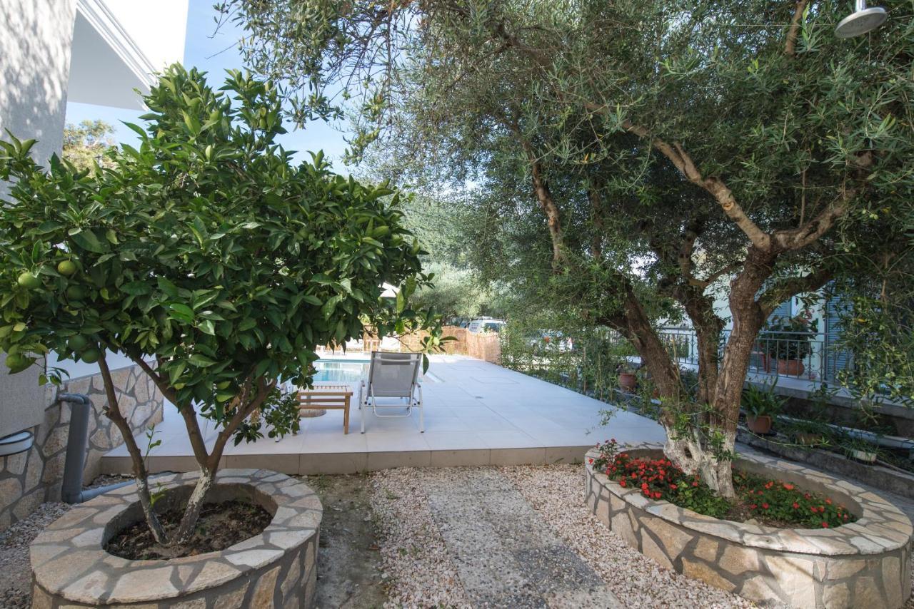 Kampos Apartment Vassiliki Esterno foto